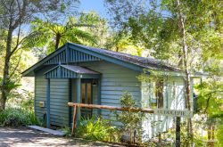 cuddlepie-montville-country-cabins