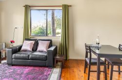 montville-country-2-bedroom-cabins(3)