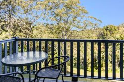 montville-country-2-bedroom-cabins(4)